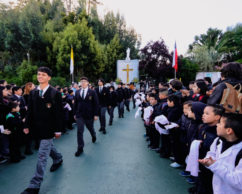 Iniciamos el Mes de María en el Colegio Salesiano de Concepción con un Hermoso Buenos Días y Despedida a los Cuartos Medios