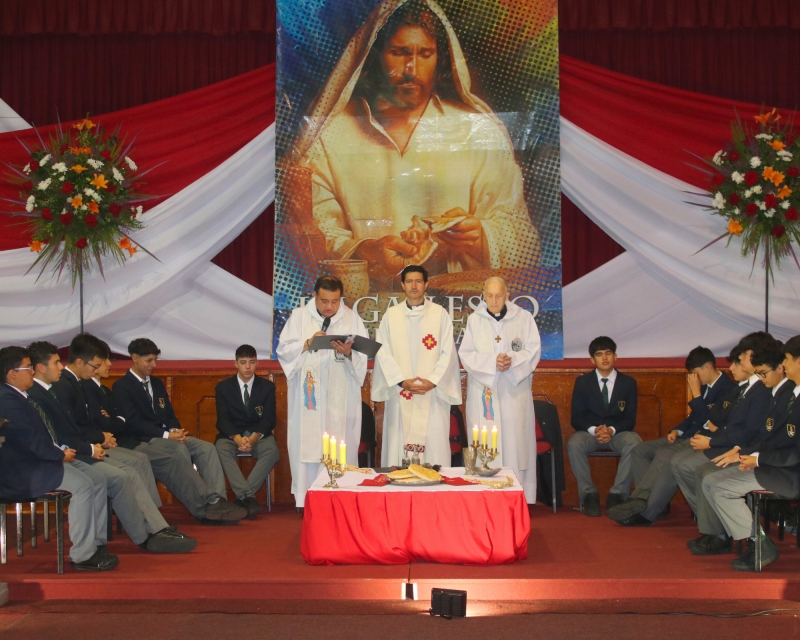 Día del Sacerdote: Reconocimiento y Gratitud en Nuestra Comunidad Educativa Pastoral