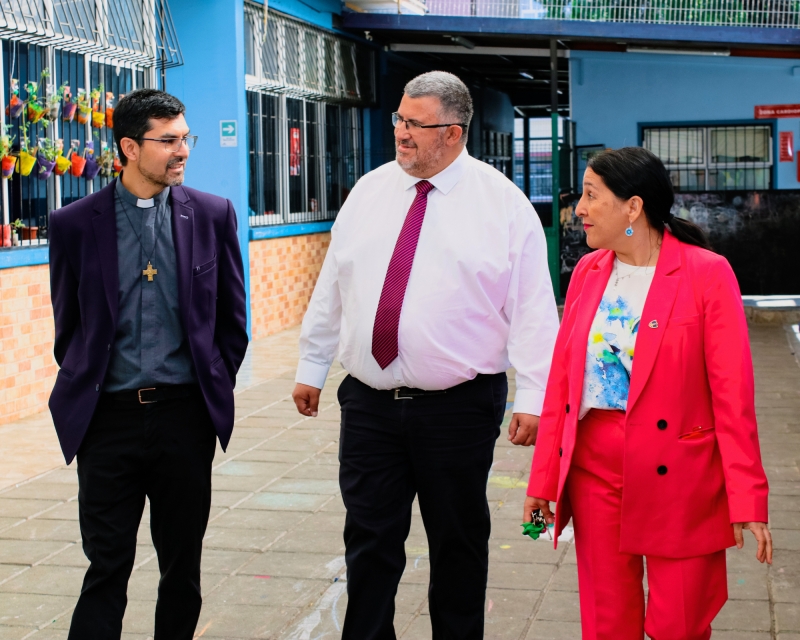 Visita Inspectorial 2024: El Padre David Rivera y el Sr. Manuel Catalán recorren el Colegio Salesiano de Concepción