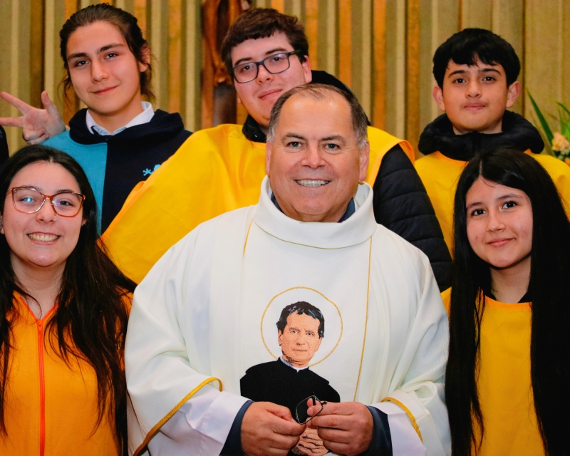 El regreso del Padre Nelson Moreno: Un viaje de vuelta a casa en su visita inspectorial