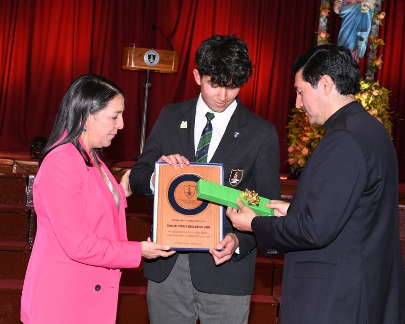 Celebración de Licenciatura 2023 en el Colegio Salesiano de Concepción