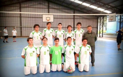 Voleibol Salesiano gana en Kinston College