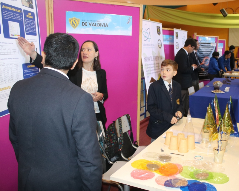 Celebrando la Ciencia: Exitoso Congreso Científico en Concepción con 10 Delegaciones Salesianas