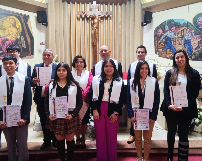 Emotiva Celebración de Bautizos y Primeras Comuniones en el Santuario María Auxiliadora