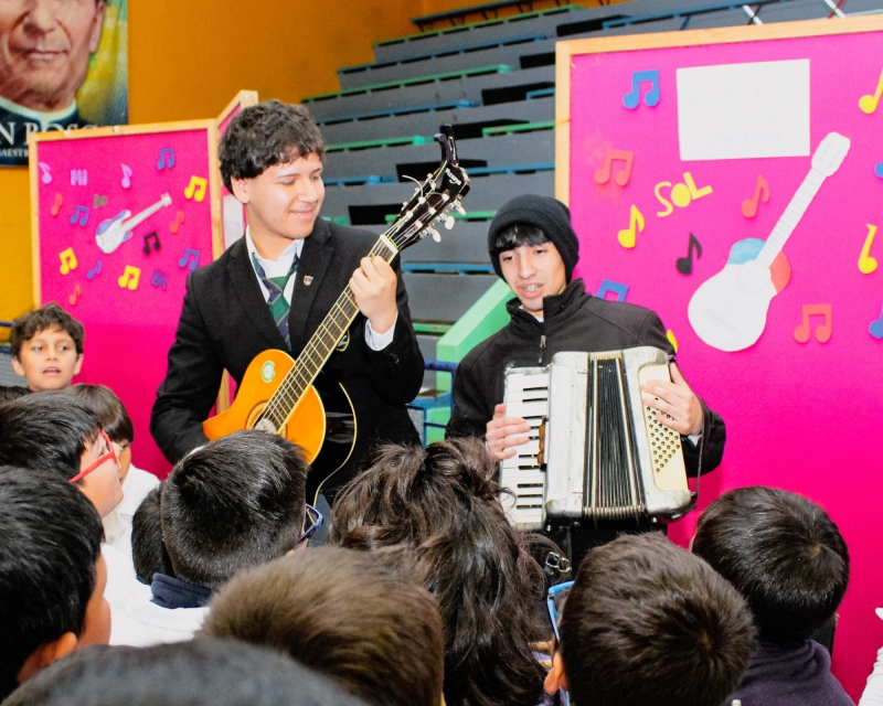 Feria de Música Domingo Savio: Celebrando el Arte en la Comunidad Salesiana